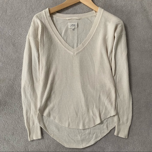 Aritzia Sweaters - ARITZIA Wilfred Silk & Cashmere V-Neck Sweater